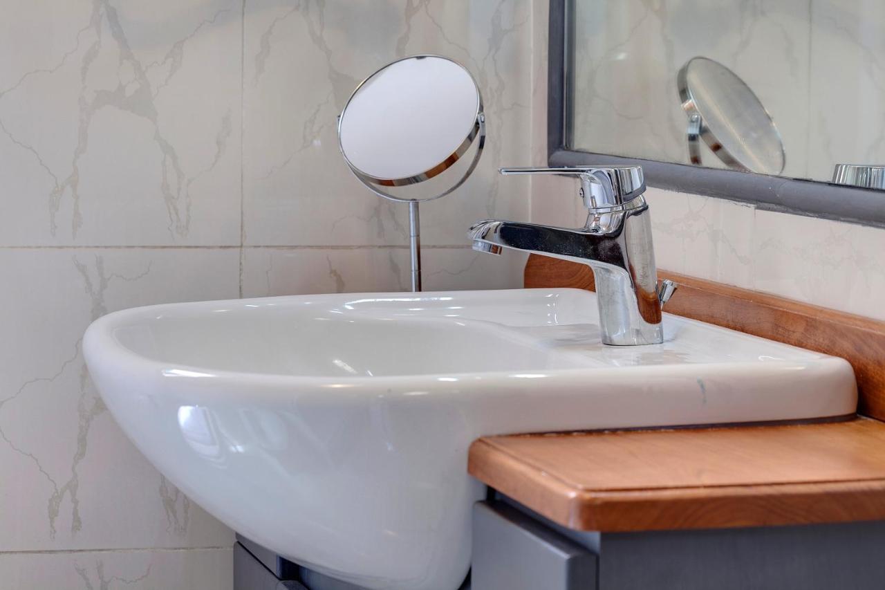 Lezioso, Apartments In Флоренция Екстериор снимка